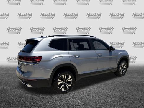 Used 2024 Volkswagen Atlas SE AWD/4WD image 10