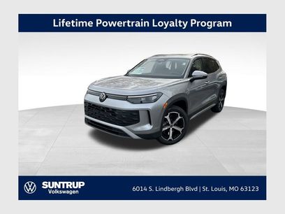 New 2025 Volkswagen Tiguan SE