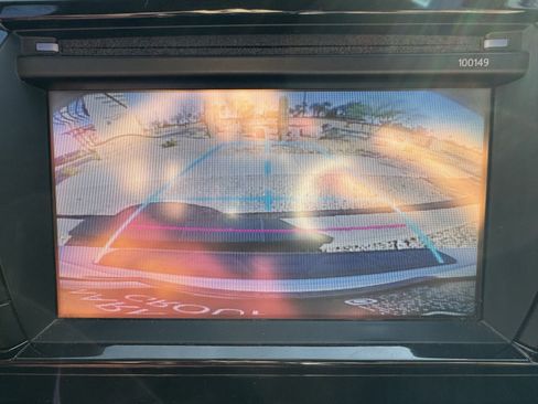 Used 2014 Toyota Corolla LE image 23