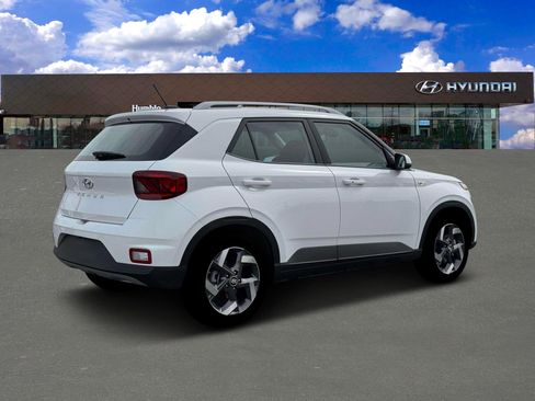 New 2026 Hyundai Venue SEL image 8