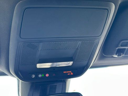 Used 2025 Chevrolet Equinox LT FWD image 17