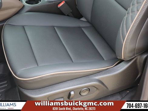 New 2026 GMC Canyon Denali w/ LPO, Denali Black Edition AWD/4WD image 13