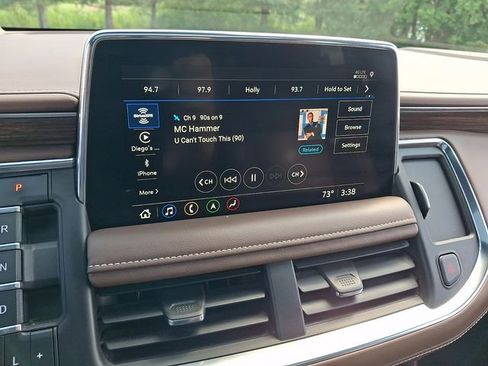Certified 2021 Chevrolet Suburban High Country AWD/4WD image 18