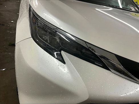 Used 2024 Toyota Sienna XLE FWD image 34