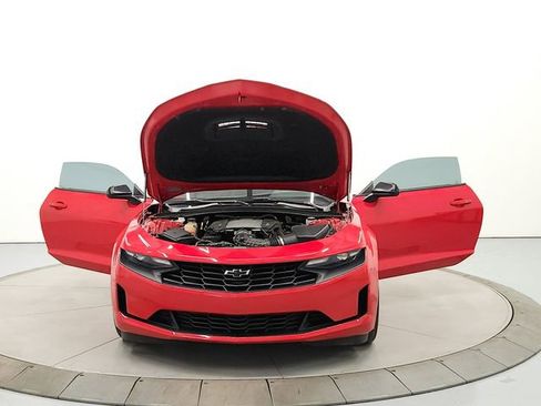 Used 2020 Chevrolet Camaro LT w/ Black Appearance Package RWD image 10