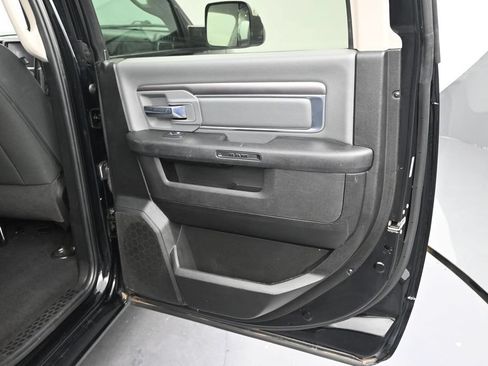 Used 2023 RAM 1500 Classic SLT w/ Trailer & Traction Group AWD/4WD image 10
