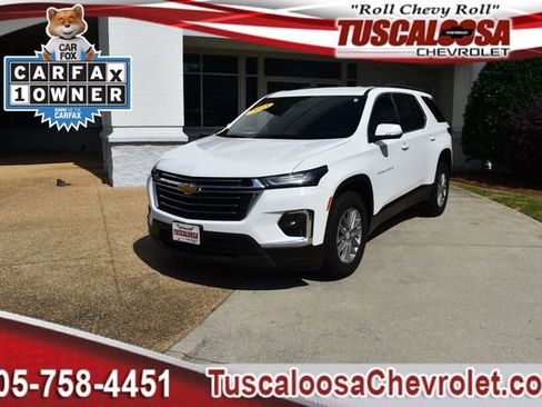 Used 2023 Chevrolet Traverse LT FWD image 4