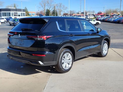 New 2026 Mitsubishi Outlander ES AWD/4WD image 15