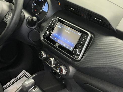 Certified 2025 Nissan Kicks Play S image 16