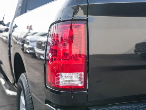 Used 2018 RAM 1500 Express image 7