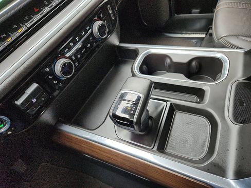 Used 2024 Chevrolet Silverado 1500 High Country w/ Midnight Edition image 20