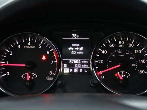 Used 2014 Nissan Rogue S w/ Convenience Package FWD image 16