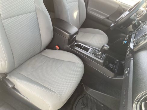 Used 2021 Toyota Tacoma SR image 11