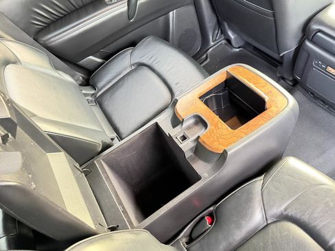 Used 2021 Nissan Armada SL w/ Captain's Chairs Package image 44