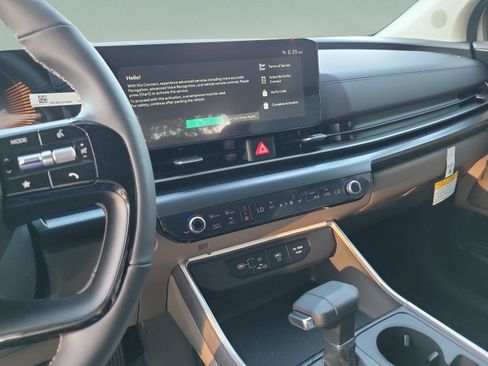 New 2027 Kia Carnival LX FWD image 22