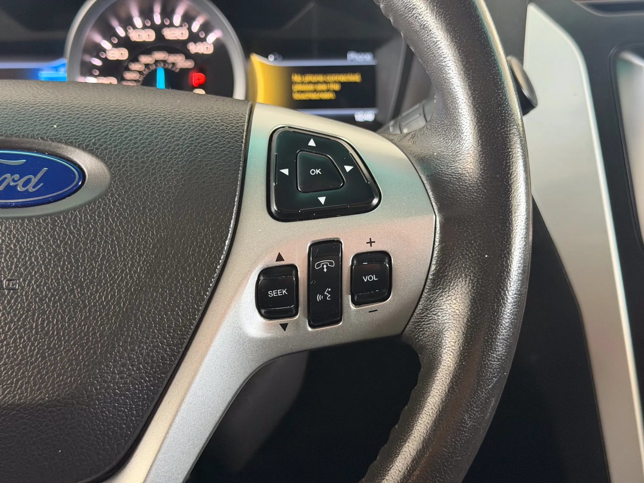 Used 2015 Ford Explorer XLT w/ Equipment Group 202B FWD image 35