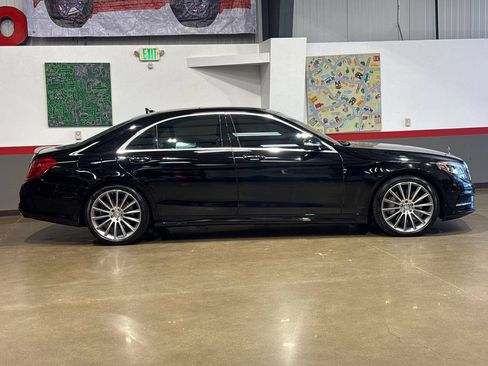 Used 2015 Mercedes-Benz S 550 4MATIC Sedan image 3