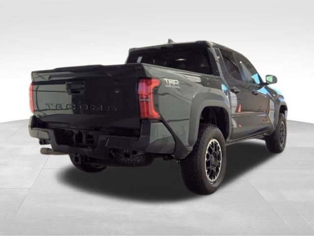 Used 2026 Toyota Tacoma TRD Off-Road AWD/4WD image 4