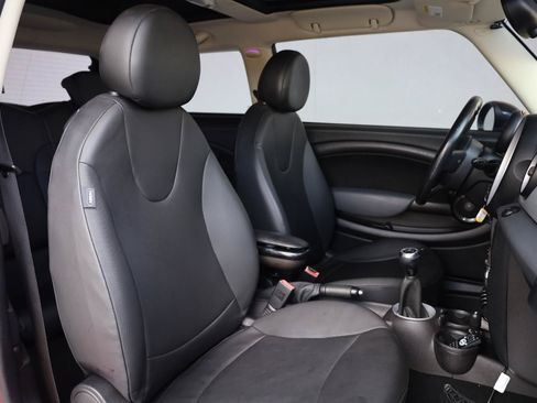 Used 2011 MINI Cooper Hardtop FWD image 21