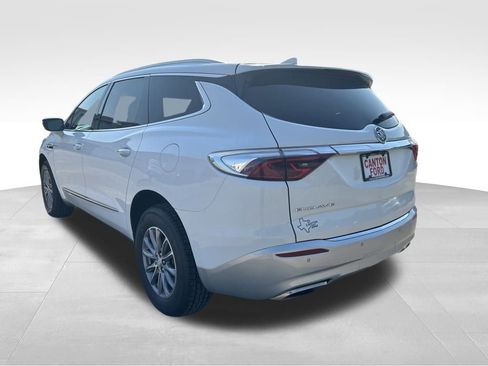 Used 2024 Buick Enclave Premium image 3