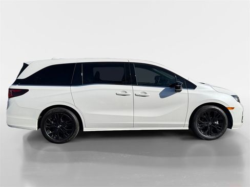 Certified 2025 Honda Odyssey Sport-L image 3