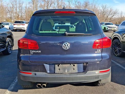 Used 2016 Volkswagen Tiguan SE image 3