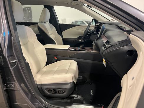 Used 2026 Lexus RX 450h AWD w/ Convenience Package image 38