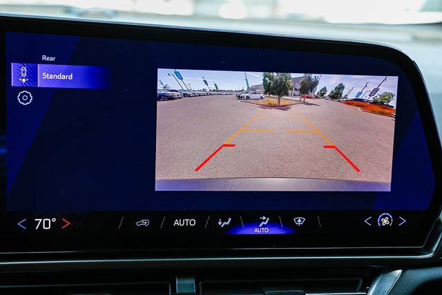 Used 2025 Chevrolet Equinox EV LT FWD image 27