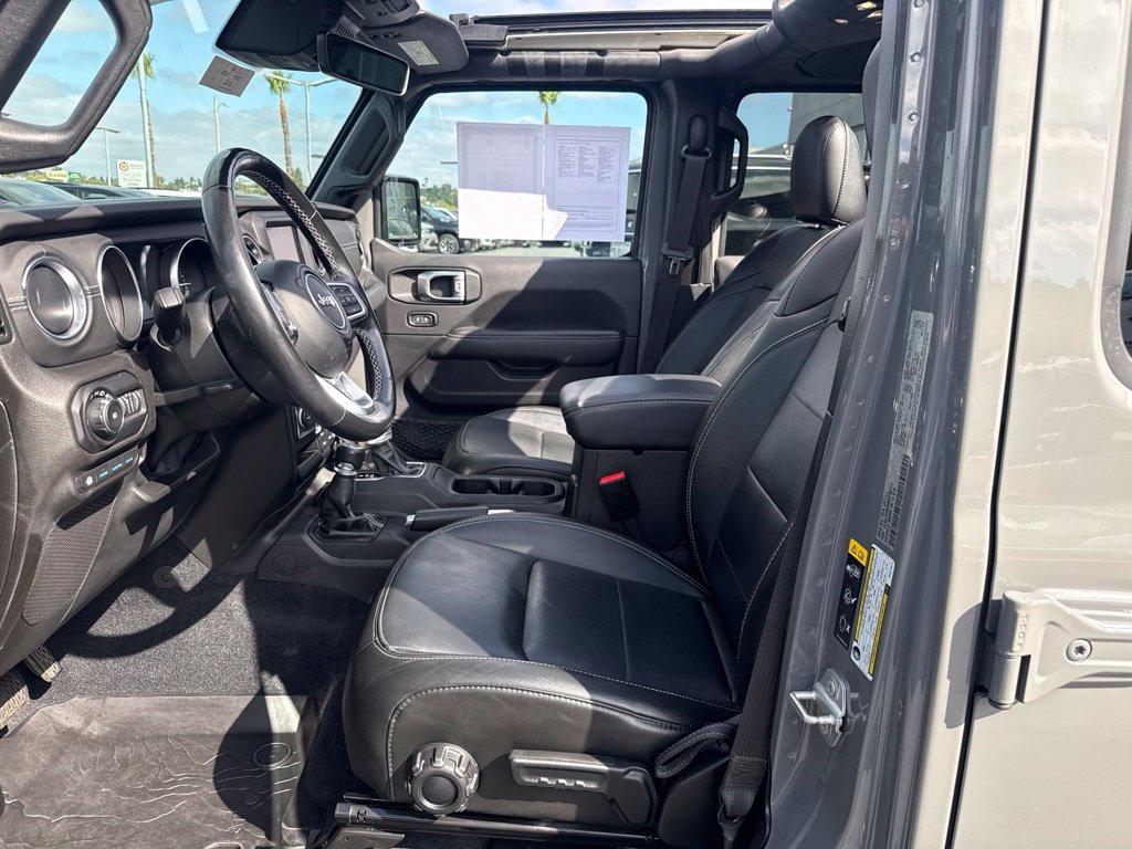 Certified 2022 Jeep Wrangler Unlimited Sahara w/ Cold Weather Group AWD/4WD image 17