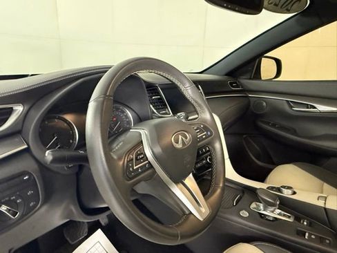 Used 2023 INFINITI QX55 Luxe w/ Cargo Package image 10