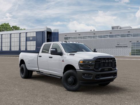 New 2026 RAM 3500 Tradesman AWD/4WD image 6