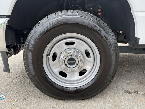 Used 2025 Ford F350 XL w/ 360-Degree Camera Package image 9