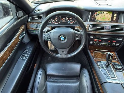 Used 2014 BMW 750i RWD image 14