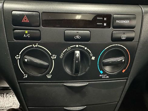 Used 2004 Toyota Corolla CE image 26