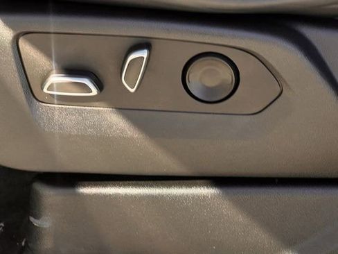 Certified 2023 Cadillac Escalade Premium Luxury image 25