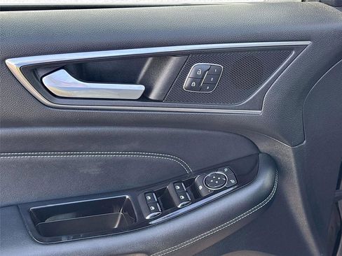 Used 2016 Ford Edge Titanium w/ Equipment Group 302A image 19