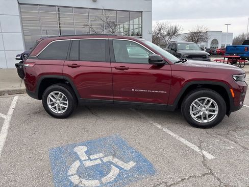 New 2026 Jeep Grand Cherokee Laredo AWD/4WD image 37
