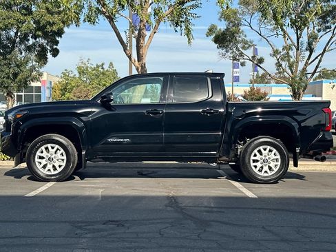 Used 2026 Toyota Tacoma SR5 AWD/4WD image 6