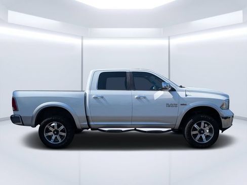 Used 2014 RAM 1500 Laramie AWD/4WD image 2