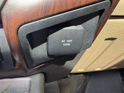 Used 2016 Ford F250 Lariat w/ Lariat Ultimate Package AWD/4WD image 24