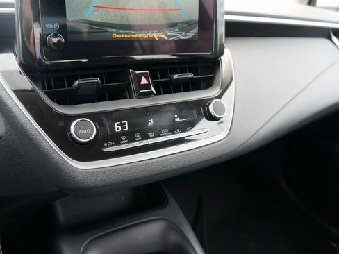 Used 2024 Toyota Corolla LE image 23