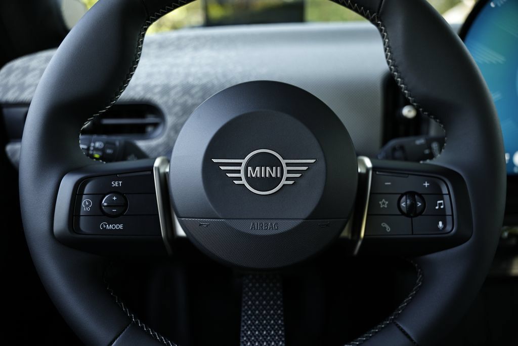 New 2026 MINI Cooper S FWD image 33