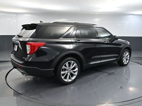 Used 2023 Ford Explorer Platinum w/ Technology Package image 6