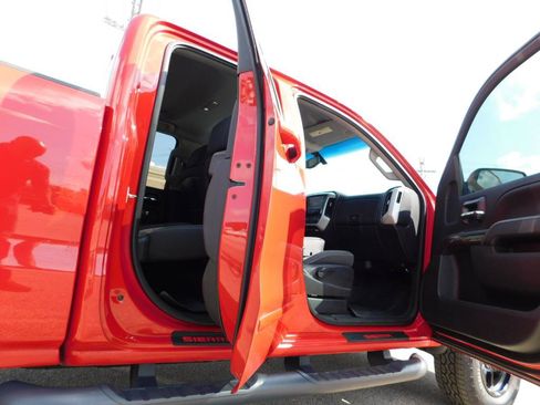 Used 2015 GMC Sierra 1500 SLE w/ Carbon-22 Edition AWD/4WD image 15