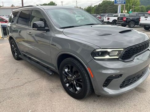 Used 2023 Dodge Durango R/T RWD image 3