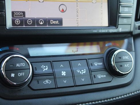 Used 2018 Toyota RAV4 XLE image 38