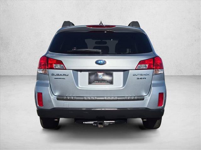 Used 2014 Subaru Outback 3.6R Limited AWD/4WD image 7