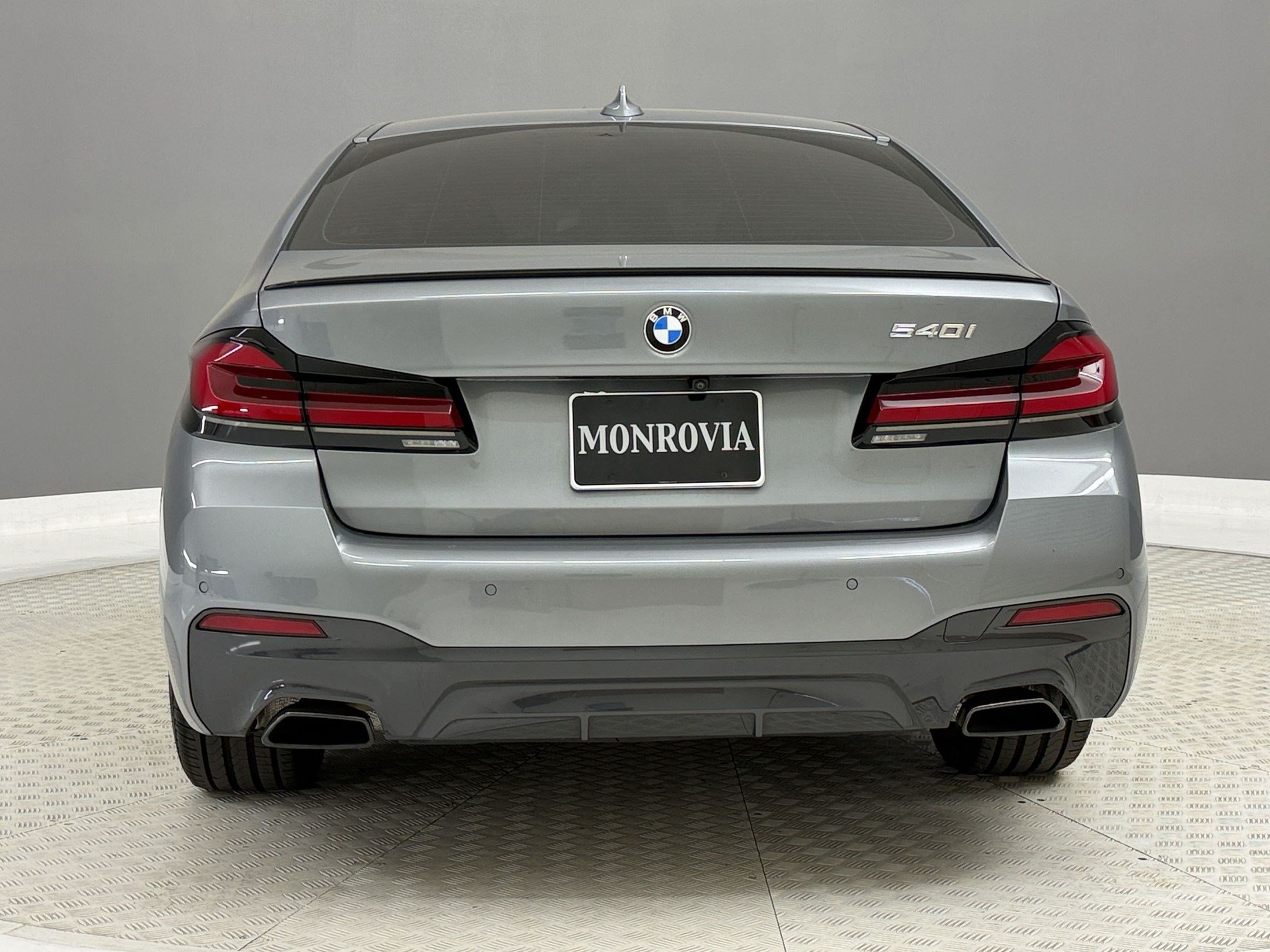 Certified 2023 BMW 540i w/ M Sport Package RWD image 10