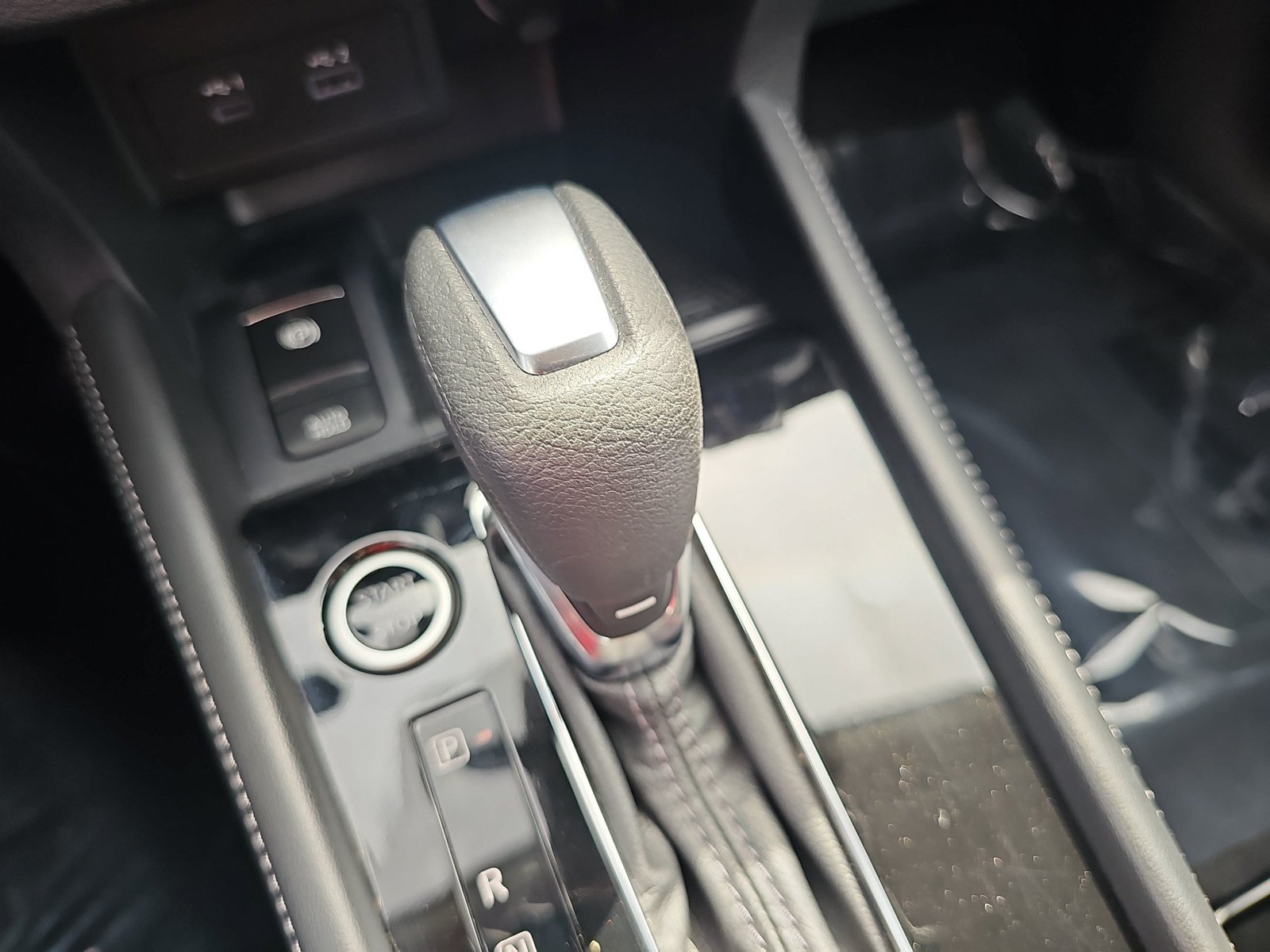Used 2024 Nissan Kicks SV FWD image 22