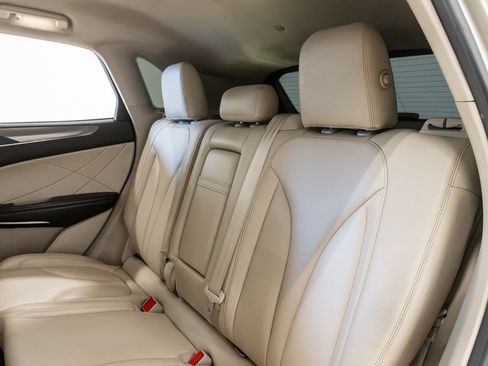 Used 2017 Lincoln MKC Premiere FWD image 22